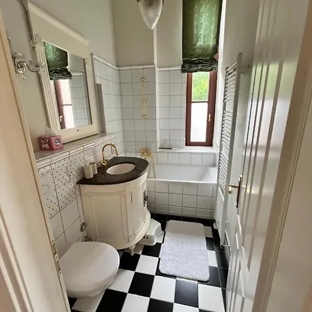 アパート Hintze Inkl Strandkorb, 4 Fahrraeder ゼーバート・ヘリングスドルフ