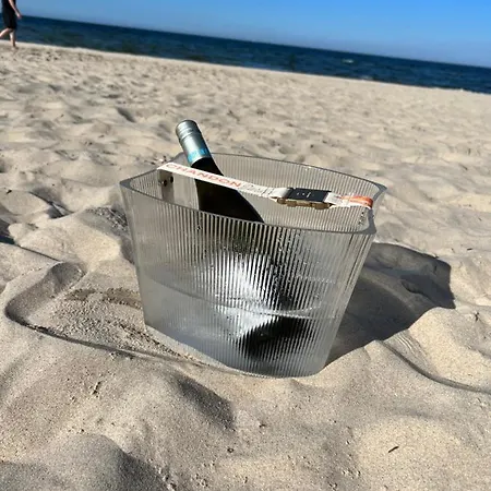 アパート Hintze Inkl Strandkorb, 4 Fahrraeder ゼーバート・ヘリングスドルフ